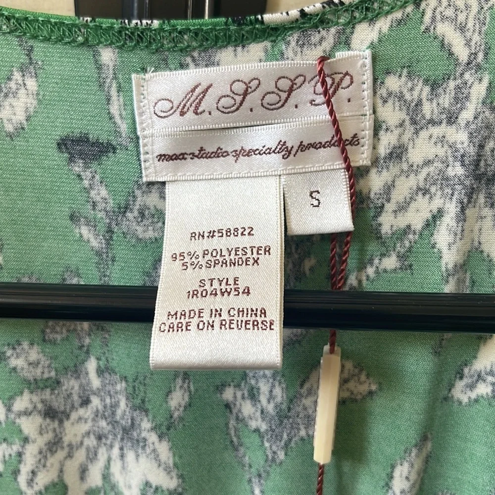 #106 Max Studio Green Floral Dress - Picture 4 of 4